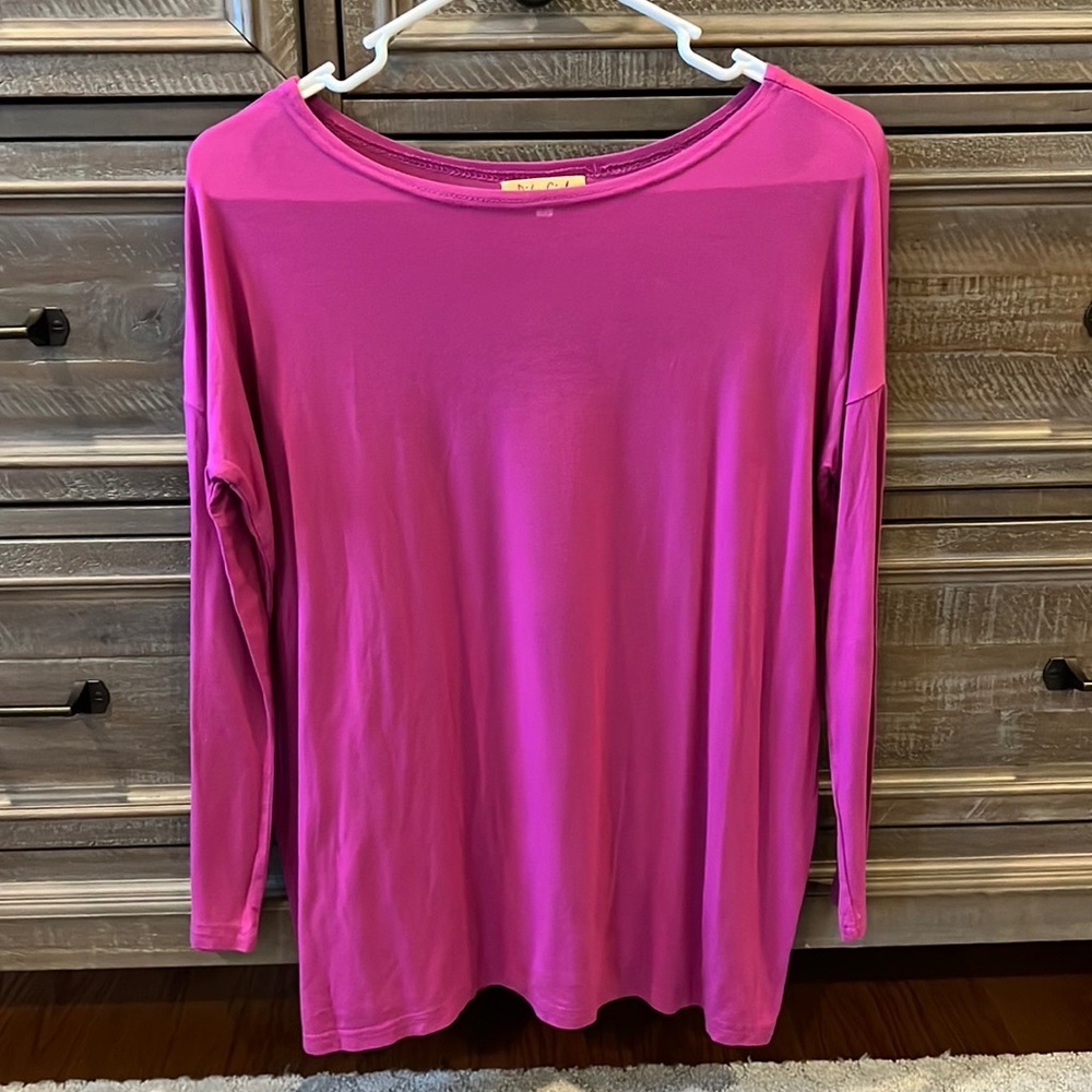 Piko Girl purple/pink shirt